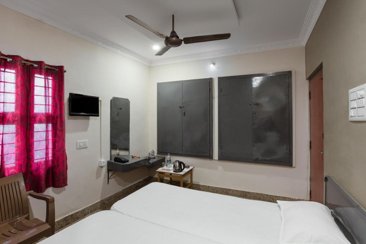Hotel Akmg Dindigul Dış mekan fotoğraf
